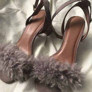 Topshop Shearling Chunky Heel Sandal SO COOL! 36